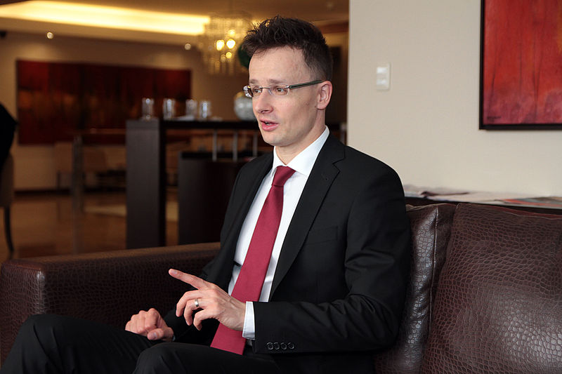 Péter Szíjjartó en mars 2015