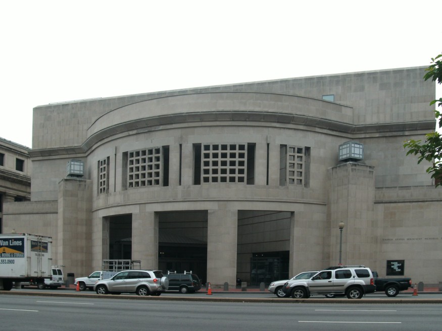 Le mémorial de la Shoah de Washington DC - Par Smash the Iron Cage — Wikimedia commons